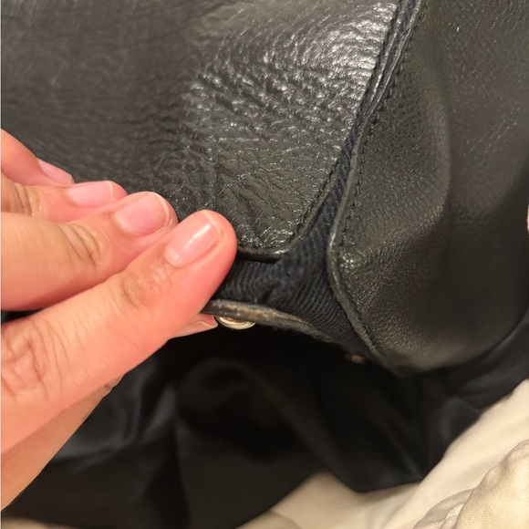 Yves Saint Laurent Black Leather Handbag - Picture 9 of 9